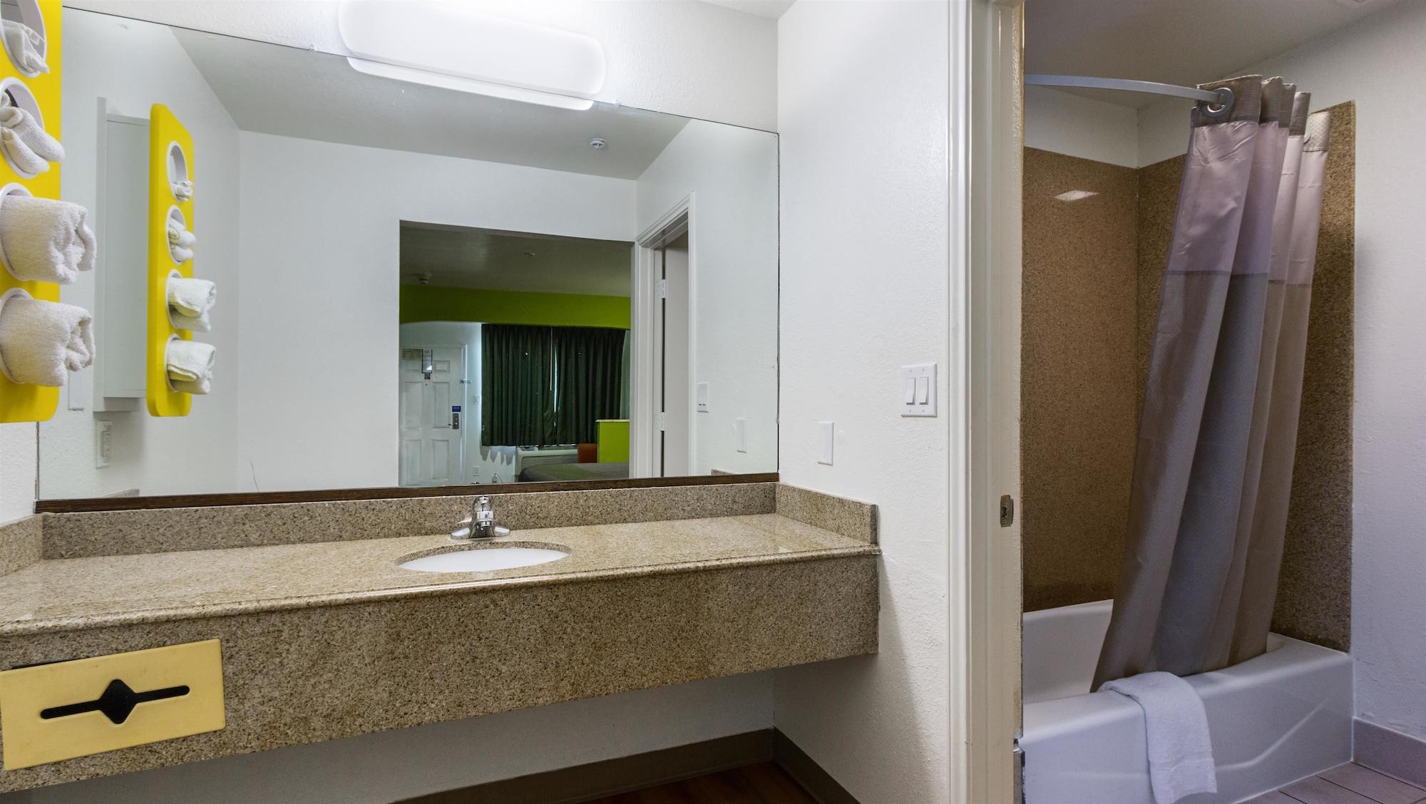 Motel 6-San Marcos, Tx - North Buitenkant foto
