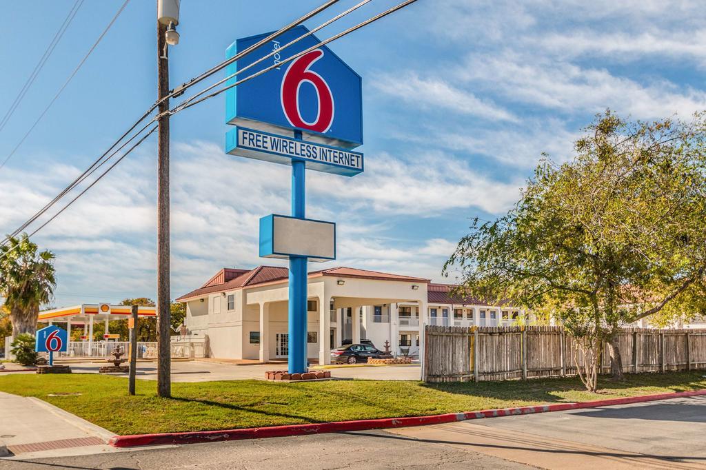 Motel 6-San Marcos, Tx - North Buitenkant foto