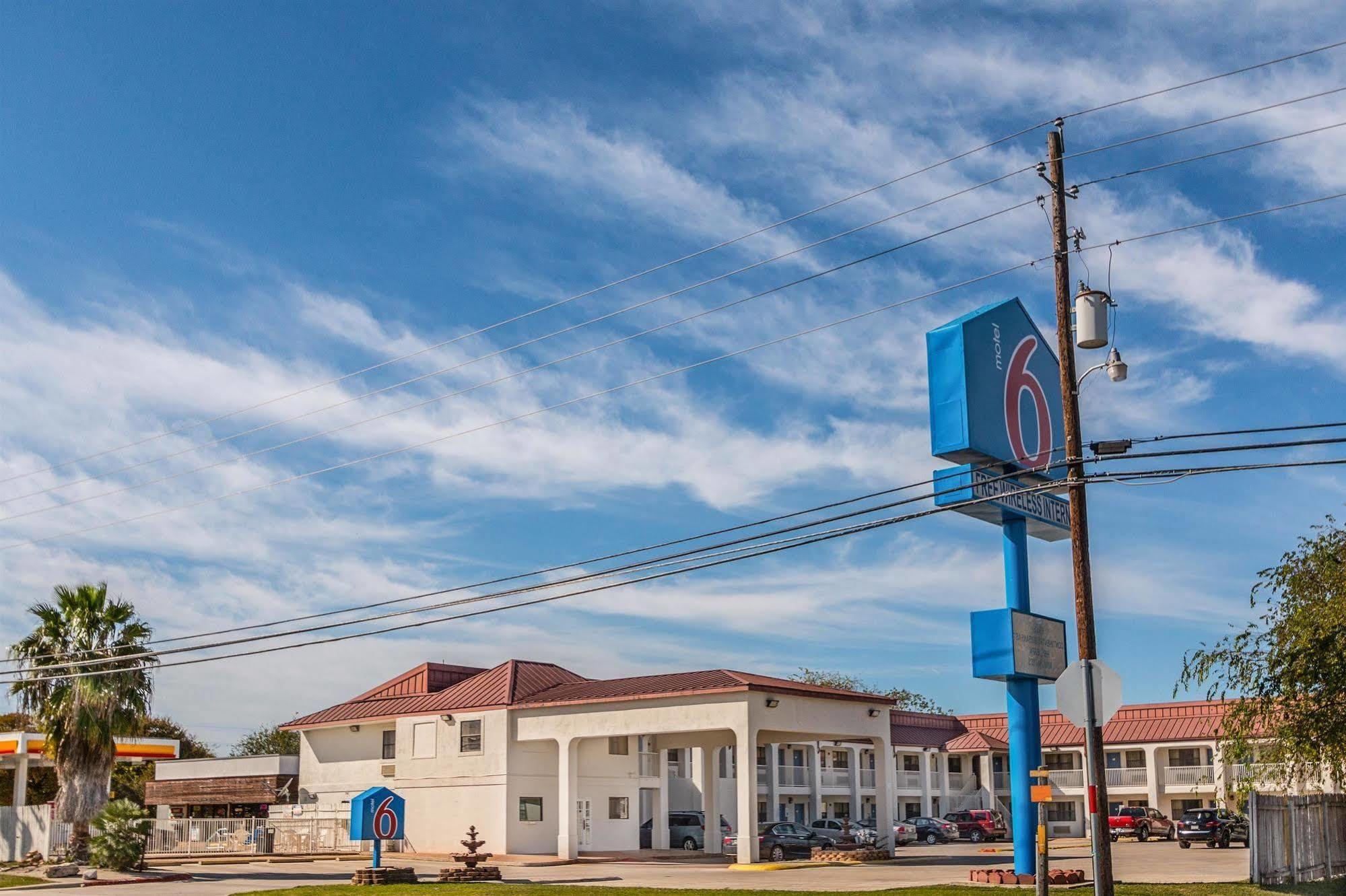 Motel 6-San Marcos, Tx - North Buitenkant foto