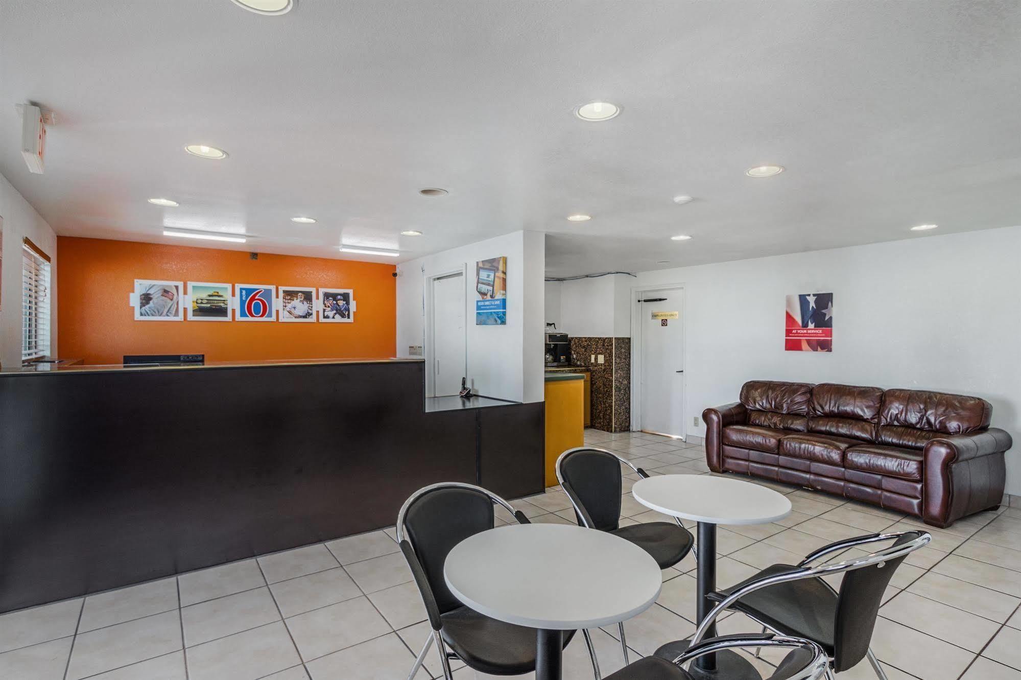 Motel 6-San Marcos, Tx - North Buitenkant foto