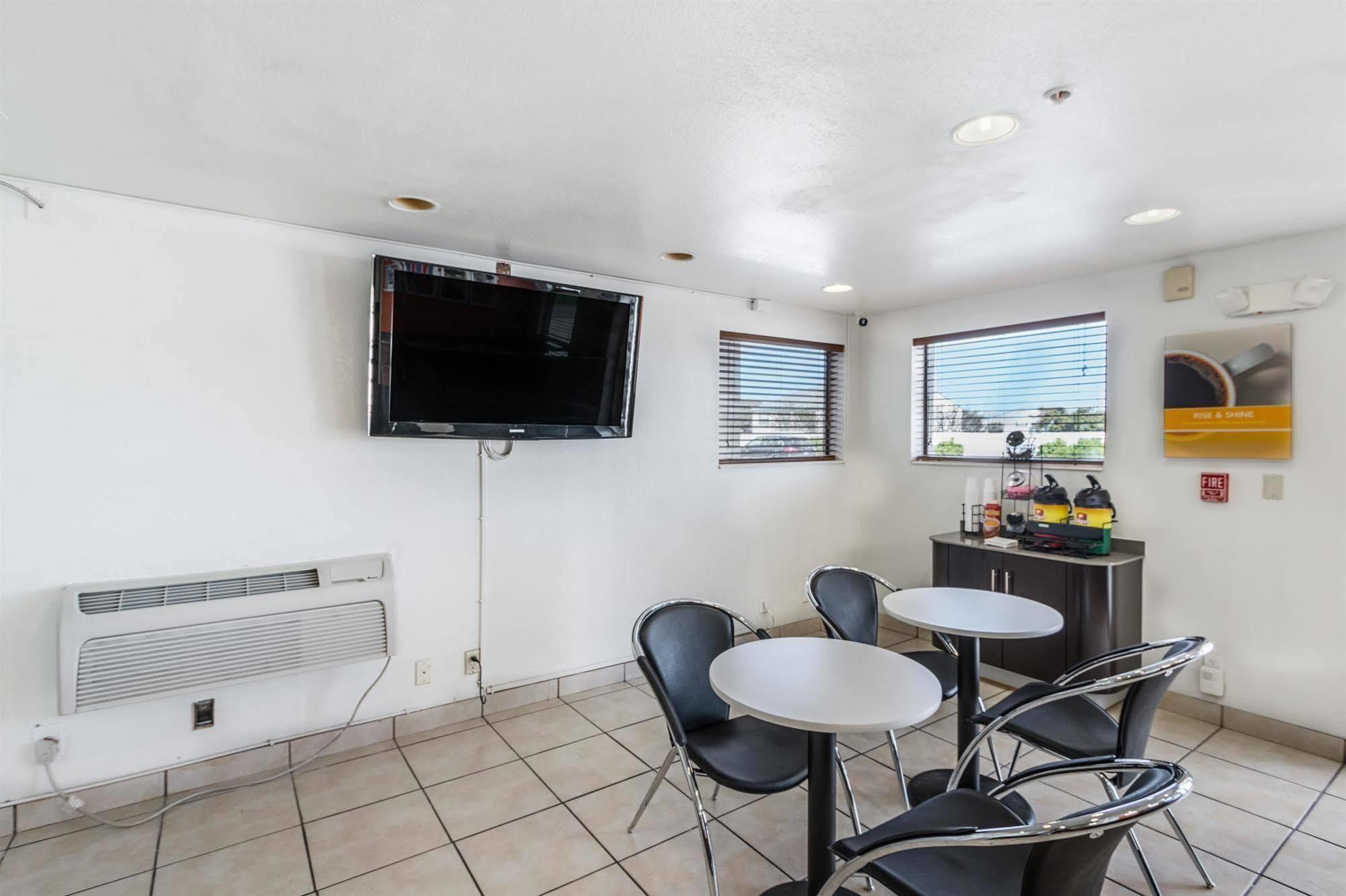 Motel 6-San Marcos, Tx - North Buitenkant foto