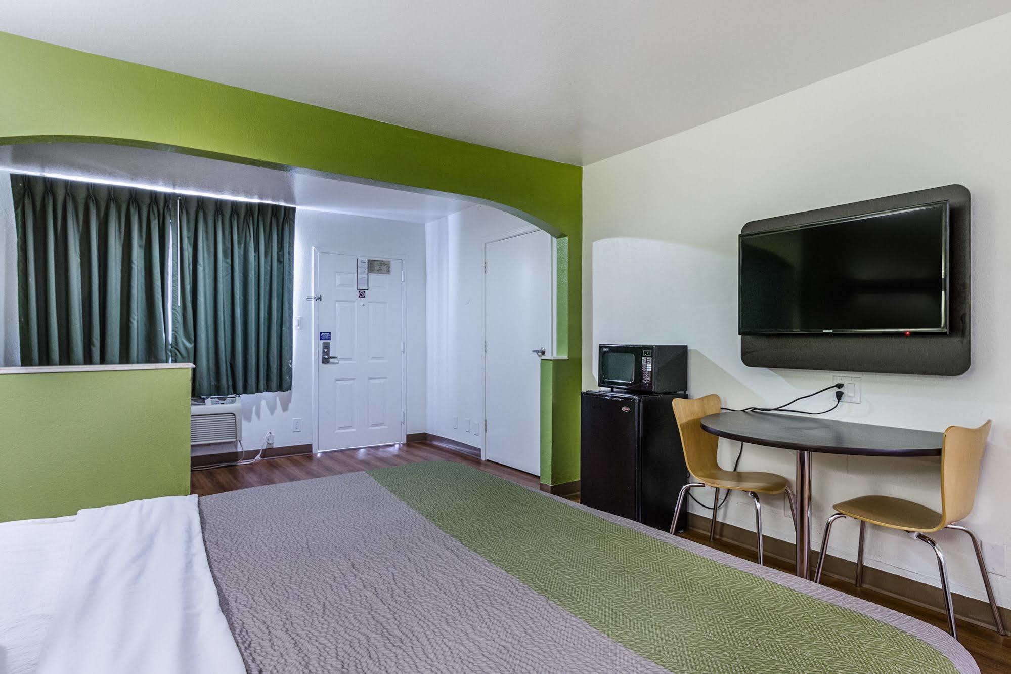Motel 6-San Marcos, Tx - North Buitenkant foto
